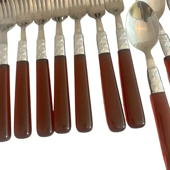 Pier One 39 Piece Stainless Flatware Red Acrylic Handles Mod Floral Embossed - Picture 7 of 14